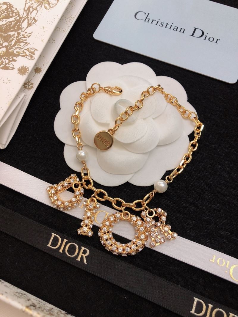 chr1st1an D10r bracelets